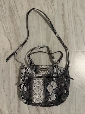 Nine West Snakeskin Python Print Convertible Tote Shoulder Bag Purse Black White